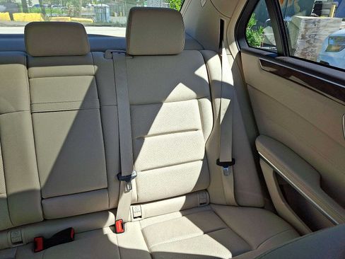 Used 2015 Mercedes-Benz E 350 4MATIC Sedan image 14