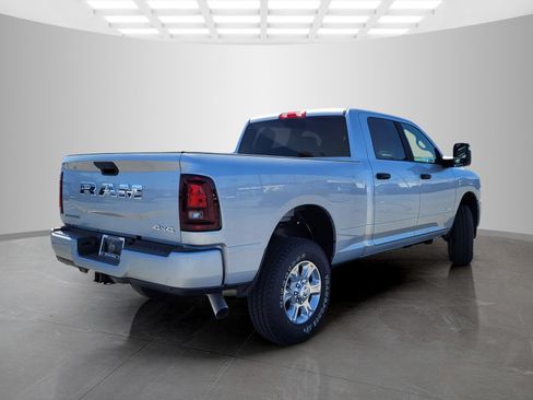 New 2026 RAM 2500 Big Horn AWD/4WD image 4