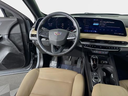 Used 2024 Cadillac XT4 Luxury w/ Cold Weather Package image 24