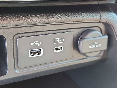 Certified 2023 Honda Pilot Elite image 24