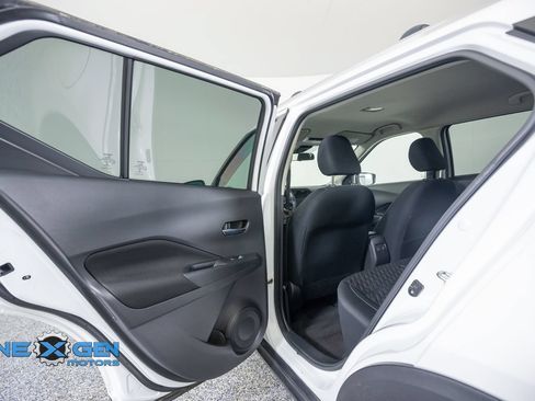 Used 2023 Nissan Kicks SV w/ Exterior Package FWD image 26