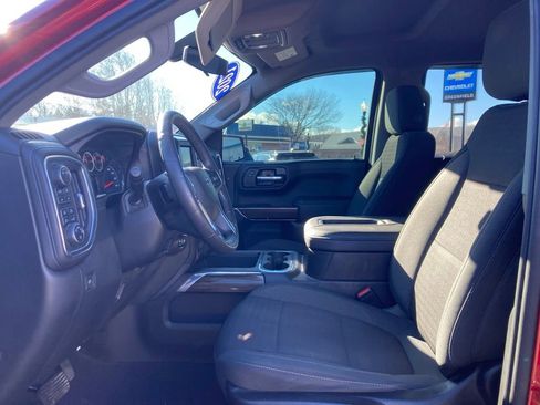 Used 2021 Chevrolet Silverado 1500 LT Trail Boss w/ LPO, Dark Essentials Package image 9