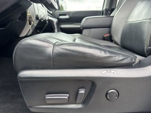 Used 2019 Toyota Tundra Limited w/ Limited Premium Package AWD/4WD image 14