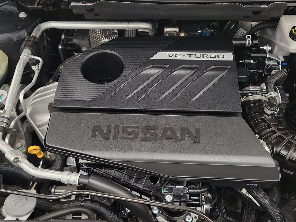 Used 2025 Nissan Rogue SV AWD/4WD image 9