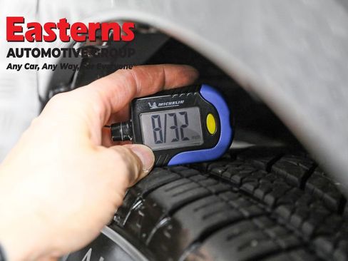 Used 2020 Nissan Pathfinder S image 30