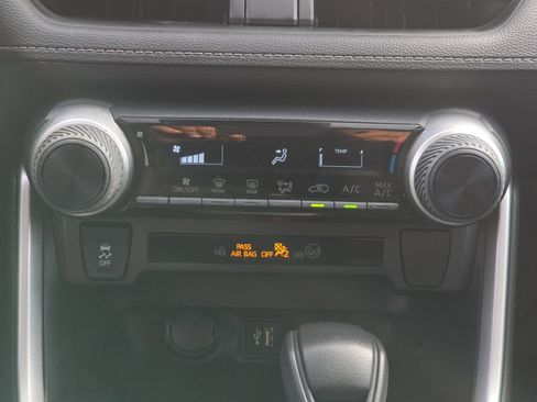 Used 2023 Toyota RAV4 LE image 16