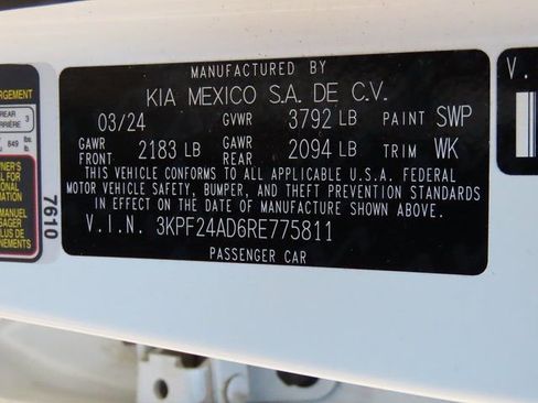 Used 2024 Kia Forte LXS image 39