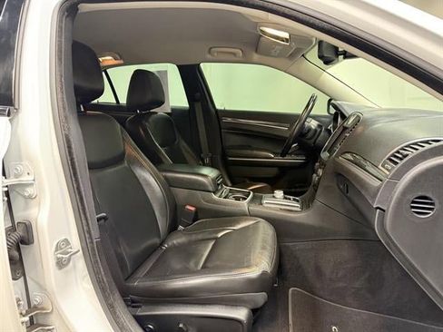 Used 2021 Chrysler 300 Touring L image 14
