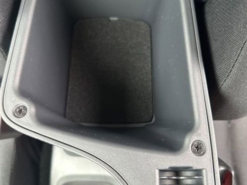 New 2025 Nissan Kicks Play S image 19