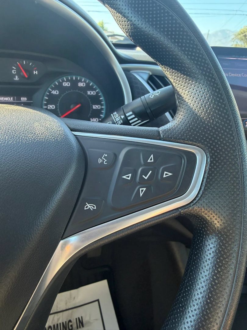 Used 2022 Chevrolet Malibu LT FWD image 22