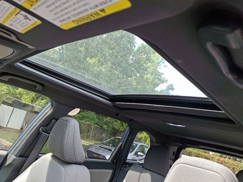 Certified 2025 Subaru Forester Premium image 12