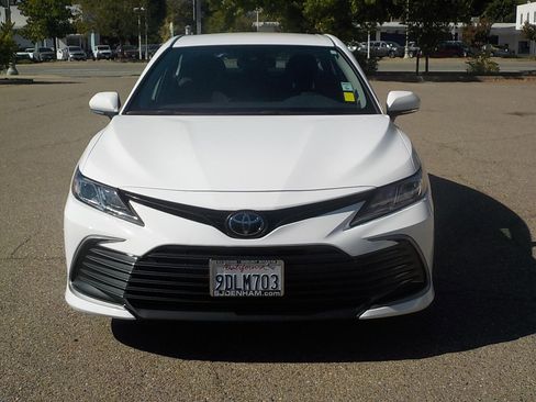 Used 2023 Toyota Camry LE image 2