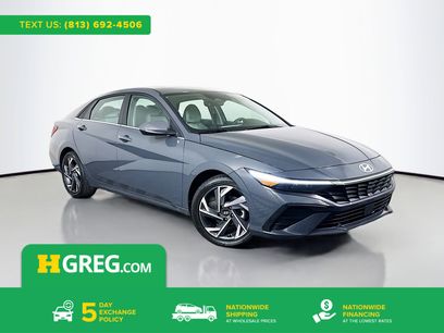 Used 2025 Hyundai Elantra Limited