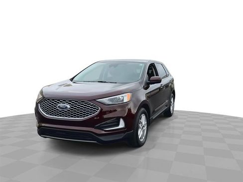 Used 2024 Ford Edge SEL image 3