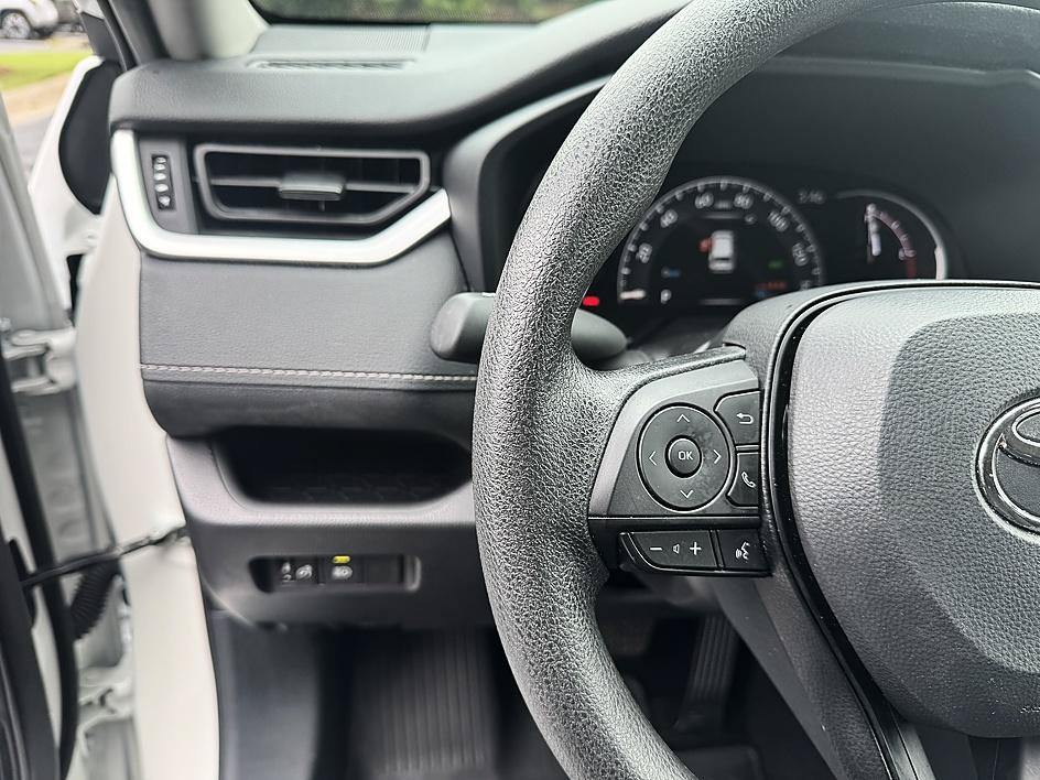 Certified 2025 Toyota RAV4 XLE AWD/4WD image 13