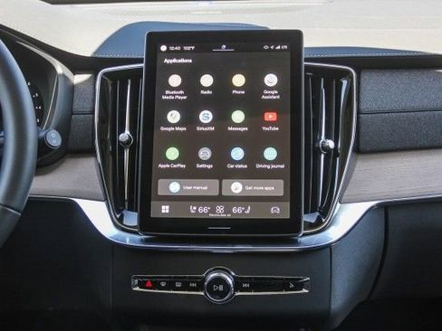 New 2025 Volvo XC90 B5 Plus w/ Protection Package Premier image 13