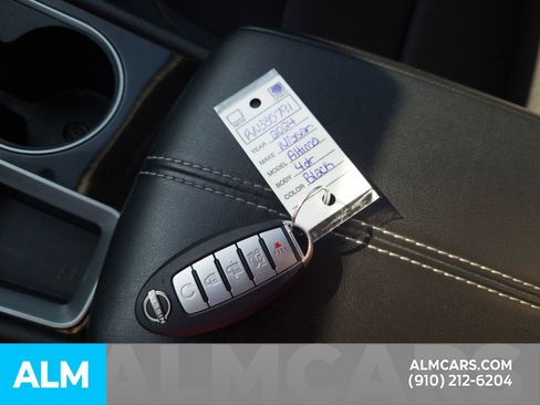 Used 2024 Nissan Altima 2.5 SV image 16