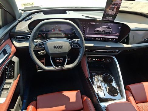 New 2026 Audi SQ5 Prestige AWD/4WD image 5