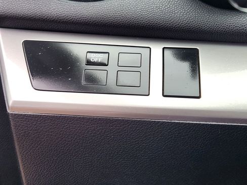 Used 2011 MAZDA MAZDA3 i Touring FWD image 13