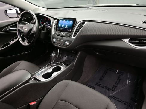 Used 2020 Chevrolet Malibu RS FWD image 15