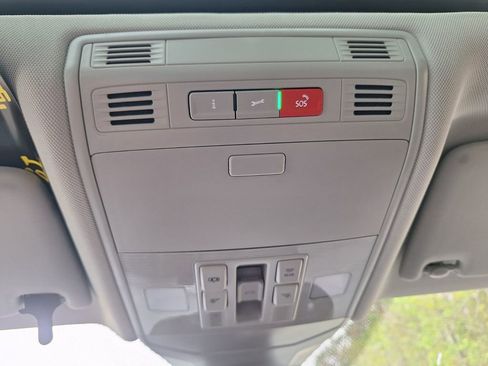 New 2026 Volkswagen Jetta SE image 17