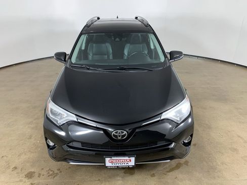 Used 2017 Toyota RAV4 Limited image 4