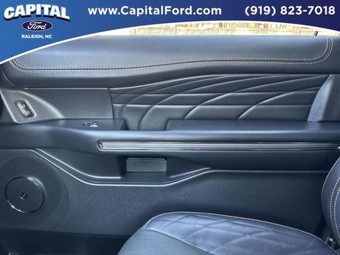 Certified 2023 Ford Expedition Platinum AWD/4WD image 28