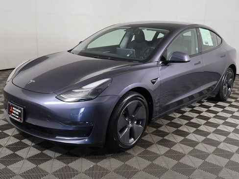 Used 2023 Tesla Model 3 Standard Range RWD image 8
