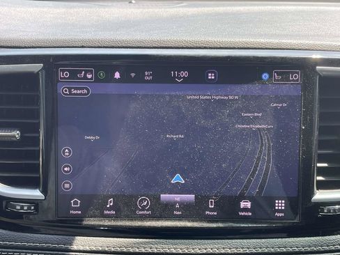 Used 2022 Chrysler Pacifica Limited FWD image 20
