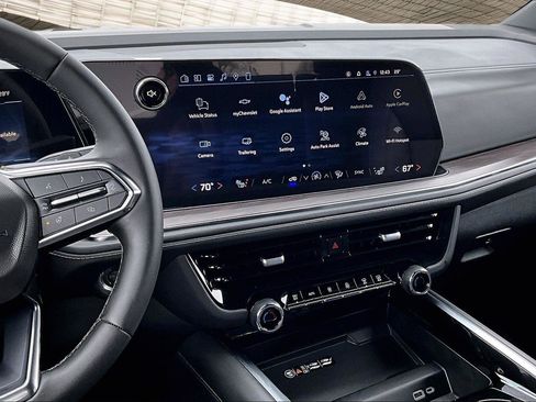 New 2026 Chevrolet Suburban Z71 w/ Comfort Package image 6