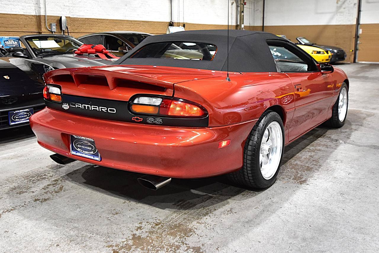 Used 2002 Chevrolet Camaro Z28 w/ SS Performance/Appearance Pkg RWD image 14