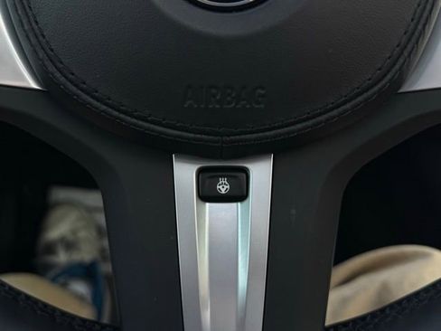 Used 2024 BMW X3 xDrive30i w/ Premium Package image 28