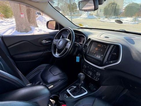 Used 2014 Jeep Cherokee Trailhawk w/ Leather Interior Group AWD/4WD image 13