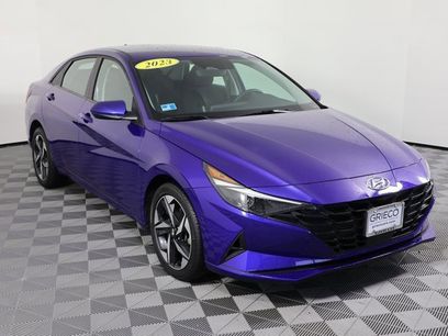 Used 2023 Hyundai Elantra SEL w/ Convenience Package