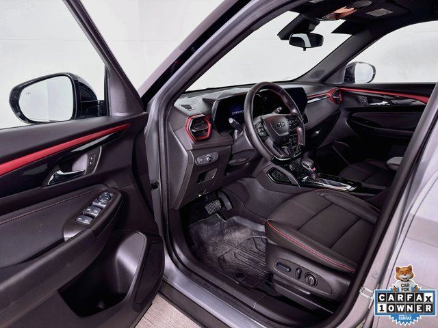 Used 2025 Chevrolet TrailBlazer RS w/ Driver Confidence Package AWD/4WD image 3