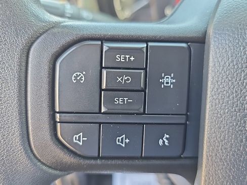 Used 2023 Ford F550 4x4 Crew Cab Super Duty w/ XL Chrome Package image 13