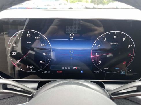 New 2026 Mercedes-Benz GLC 300 4MATIC image 3