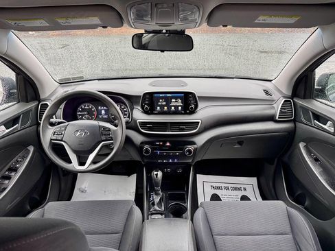 Used 2021 Hyundai Tucson SE image 19