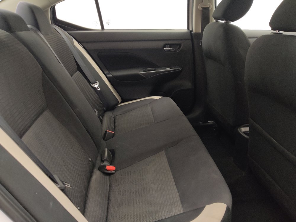 Used 2021 Nissan Versa SV FWD image 19