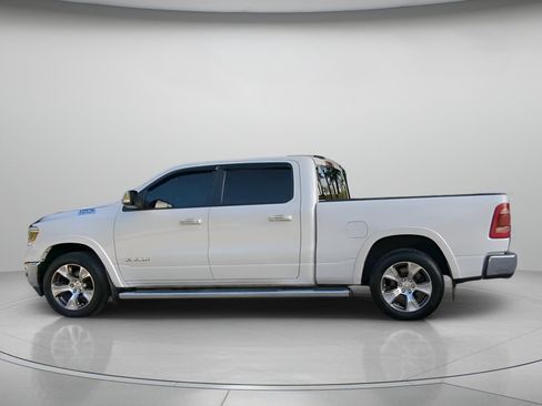 Used 2019 RAM 1500 Laramie AWD/4WD image 18