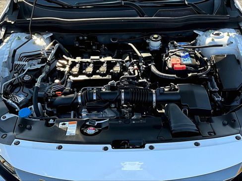 Used 2022 Honda Accord Sport Special Edition image 9