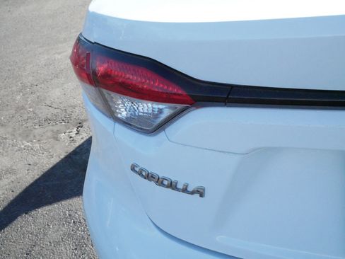 Certified 2024 Toyota Corolla LE image 17
