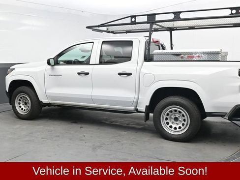 Used 2024 Chevrolet Colorado W/T w/ Safety Package RWD image 4