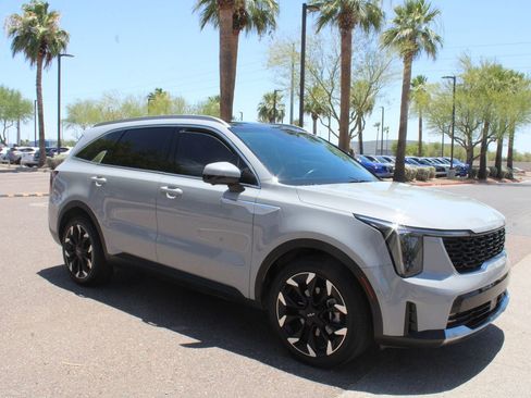 Used 2024 Kia Sorento SX FWD image 7