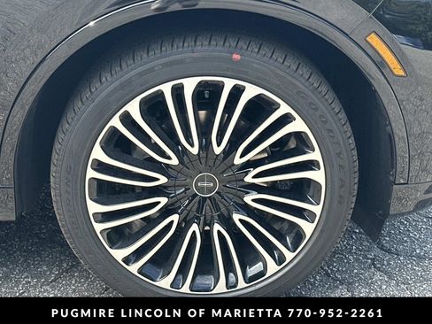 New 2026 Lincoln Aviator Black Label w/ Dynamic Handling Package AWD/4WD image 12
