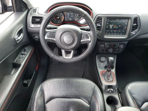 Used 2018 Jeep Compass Trailhawk w/ Leather Interior Group AWD/4WD image 15