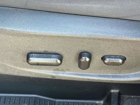 Used 2018 Ford Escape SE w/ SE Sync 3 Package image 15