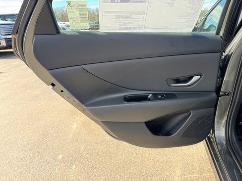 New 2026 Hyundai Elantra Limited FWD image 23