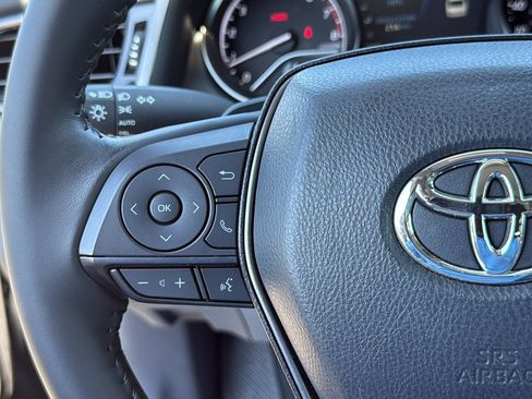 Used 2024 Toyota Camry SE AWD/4WD image 12