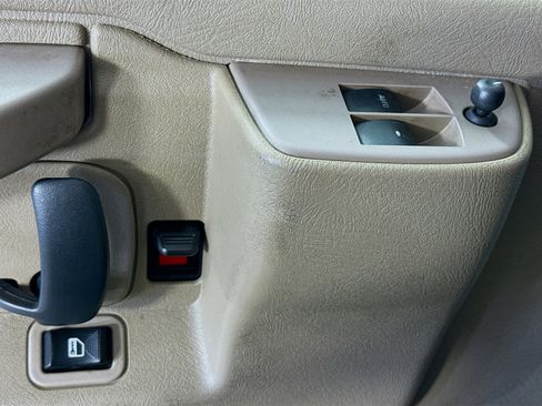 Used 2021 Chevrolet Express 3500 w/ Driver Convenience Package image 22